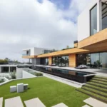 Carla House · A Panoramic Sanctuary Over Los Angeles