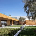 Carla House · A Panoramic Sanctuary Over Los Angeles