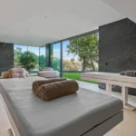 California Hilltop Residence · A Modern Minimalist Landmark